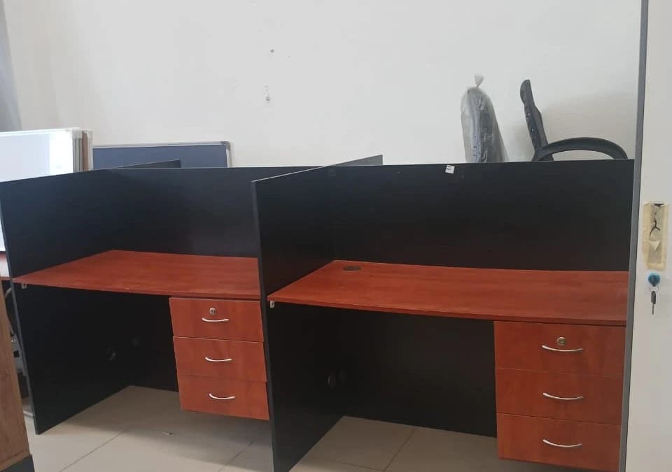 6 Seater Work Station
